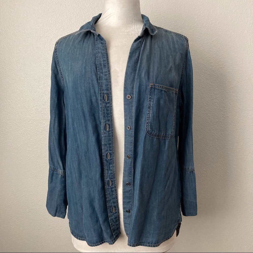 Cloth & Stone Chambray Blouse | Size M